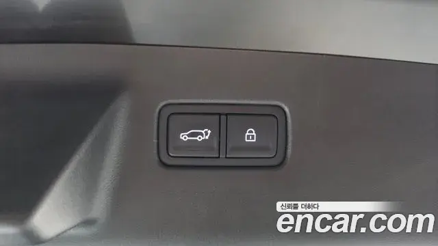 Hyundai Santa Fe 2024 — Photo 18/20