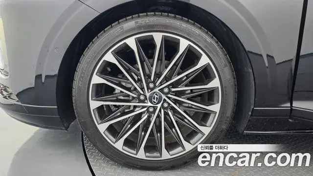 Hyundai Grandeur 2023 — Photo 4/20