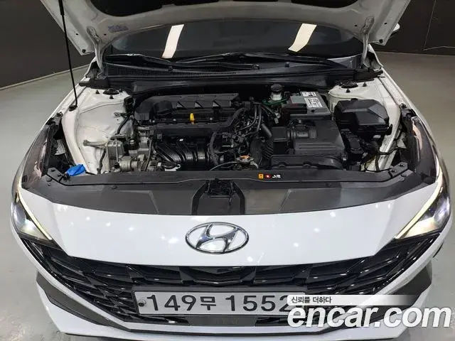 Hyundai Avante 2020 — Photo 9/20