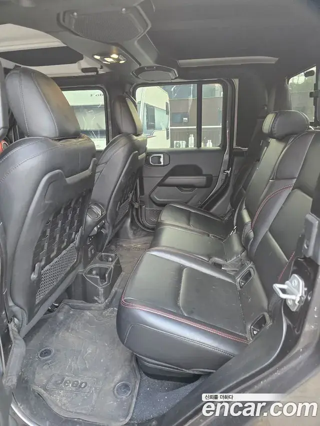 Jeep Gladiator 2022 — Photo 9/15