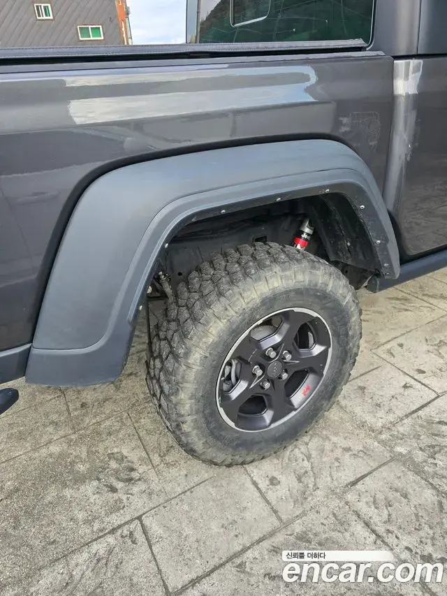 Jeep Gladiator 2022 — Photo 10/15