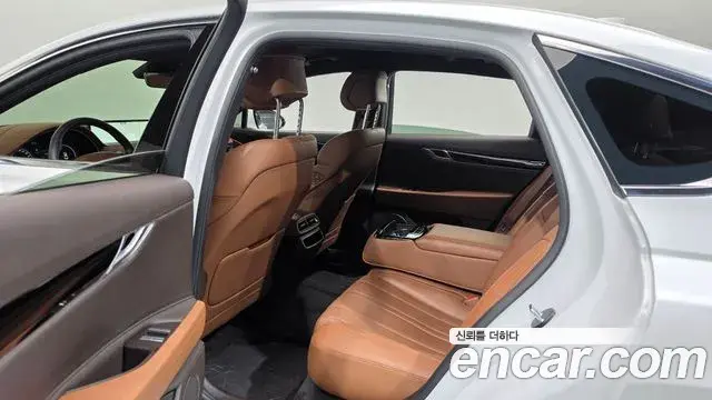 Genesis Electrified G80 2023 — Photo 11/20
