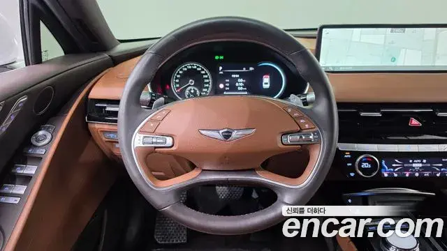 Genesis Electrified G80 2023 — Photo 13/20