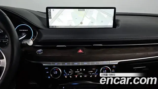 Genesis G80 2020 — ფოტო 2/20