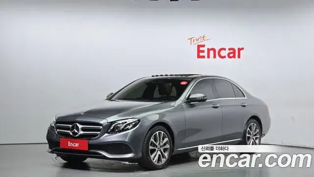 Mercedes-Benz E-Class 2019 — ფოტო 10/20