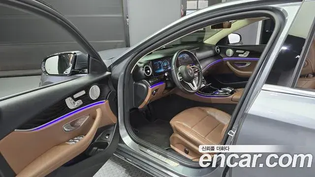 Mercedes-Benz E-Class 2019 — ფოტო 5/20