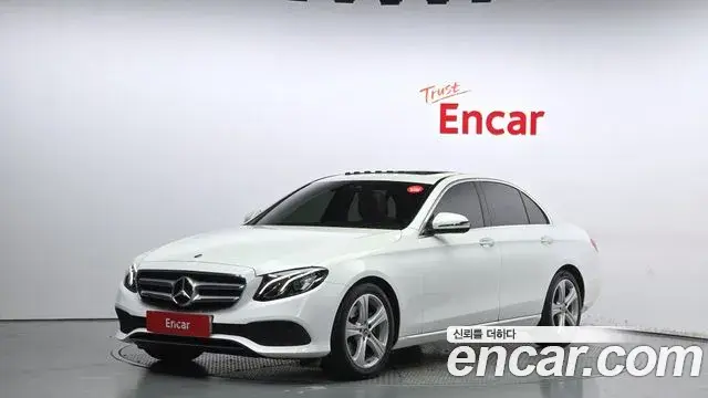 Mercedes-Benz E-Class 2018 — Şəkil 12/20