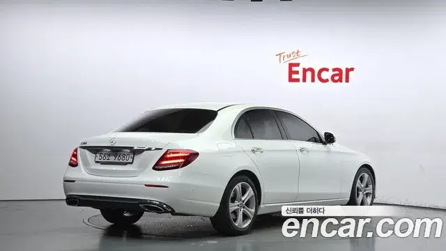 Mercedes-Benz E-Class 2018 — Şəkil 5/20