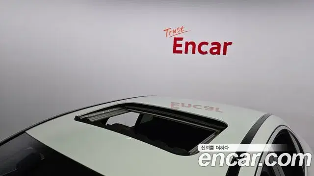 Mercedes-Benz E-Class 2018 — Şəkil 15/20