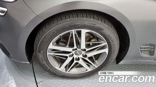 Genesis G70 2021 — Photo 4/20
