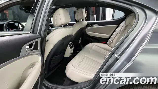 Genesis G70 2021 — Photo 11/20