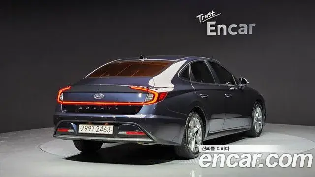 Hyundai Sonata Hybrid 2019 — Photo 14/20