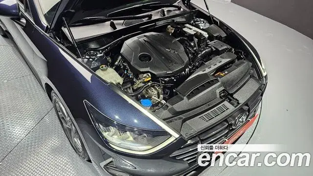 Hyundai Sonata Hybrid 2019 — Photo 13/20