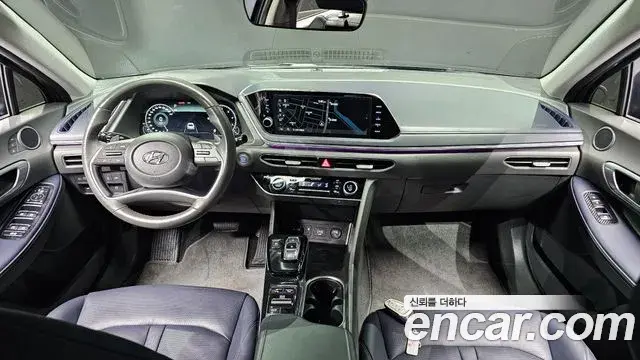 Hyundai Sonata Hybrid 2019 — Photo 17/20