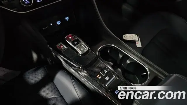 Hyundai Sonata Hybrid 2019 — Photo 11/20