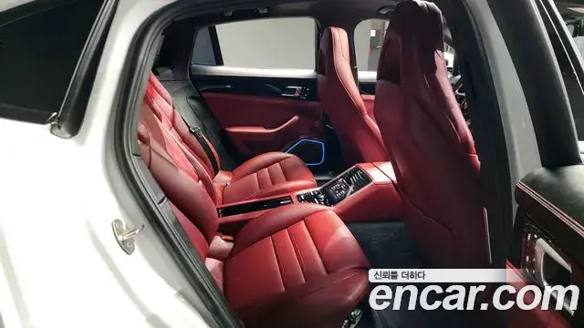 Porsche Panamera 2020 — Photo 6/20