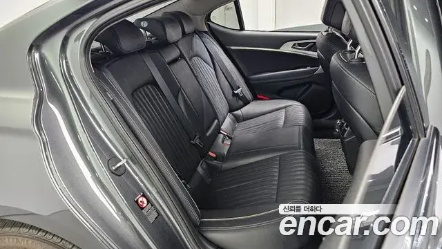 Genesis G70 2019 — Şəkil 19/20