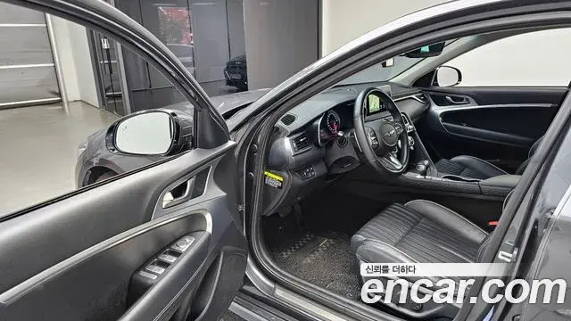 Genesis G70 2019 — Şəkil 1/20