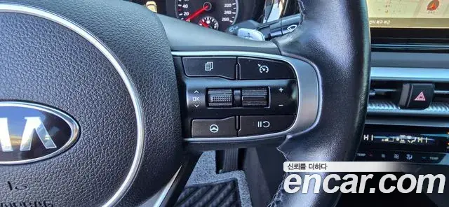 Kia K5 2020 — Şəkil 12/20