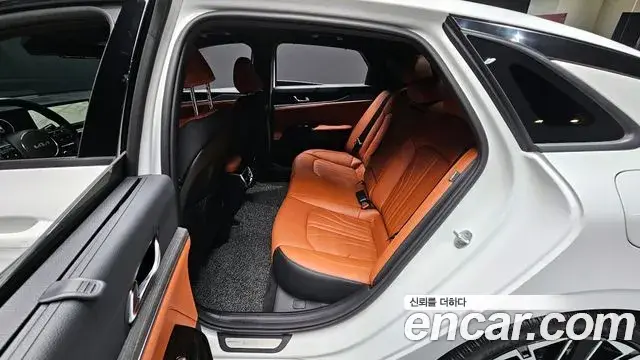 Kia K5 2024 — ფოტო 7/20