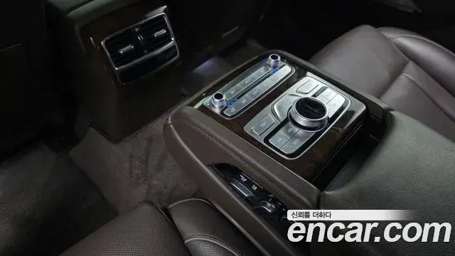 Kia The K9 2020 — Photo 18/20