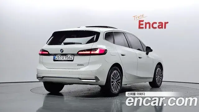 BMW 2 Series Active Tourer 2024 — ფოტო 9/20