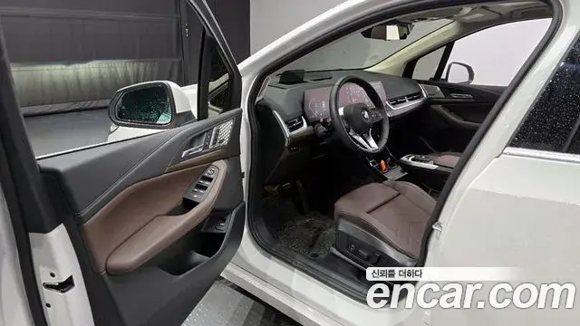 BMW 2 Series Active Tourer 2024 — ფოტო 10/20