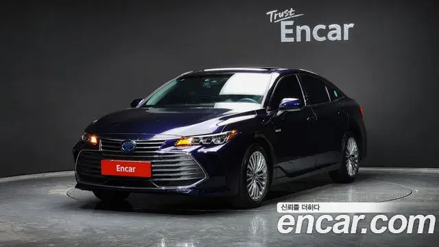 Toyota Avalon 2021 — Photo 1/20