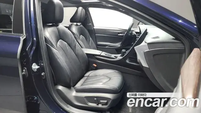 Toyota Avalon 2021 — Photo 11/20