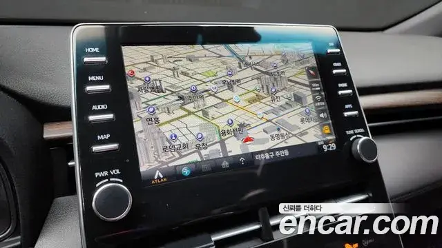 Toyota Avalon 2021 — Photo 14/20