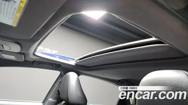 Toyota Avalon 2021 — Photo 17/20