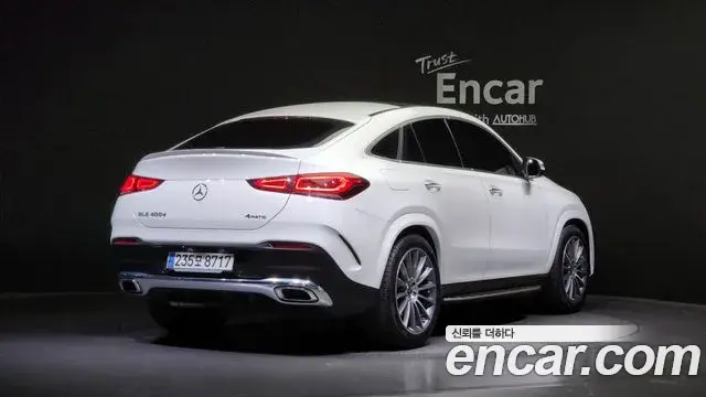 Mercedes-Benz GLE-Class 2023 — Фото 2/20