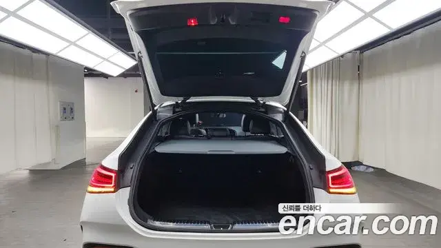 Mercedes-Benz GLE-Class 2023 — Фото 20/20