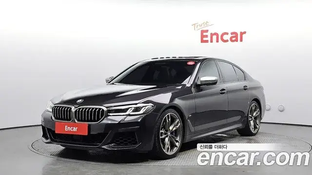 BMW 5 Series 2021 — Photo 7/20