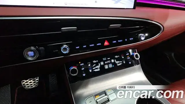 Genesis GV70 2024 — Şəkil 8/20