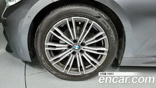 BMW 3 Series 2020 — ფოტო 10/20