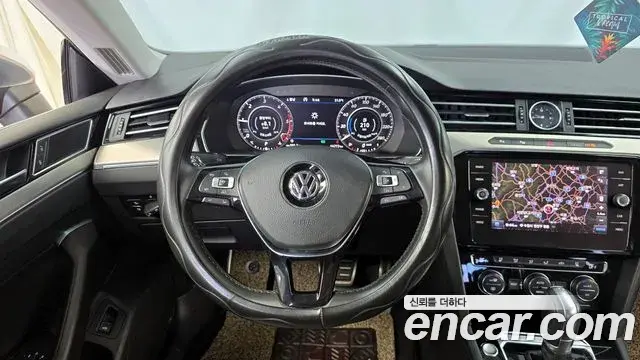 Volkswagen Arteon 2018 — Фото 13/20