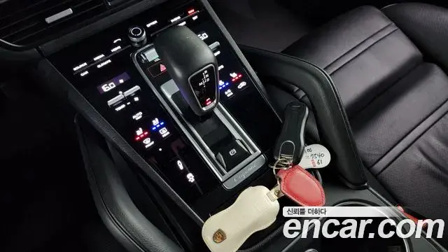 Porsche Cayenne 2019 — Фото 9/20
