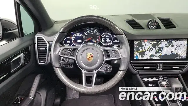 Porsche Cayenne 2019 — Фото 13/20
