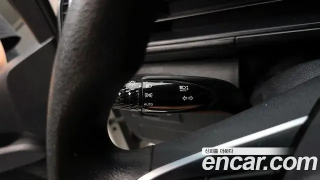Hyundai Staria 2022 — Фото 16/20