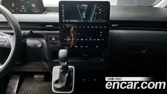 Hyundai Staria 2022 — Фото 19/20
