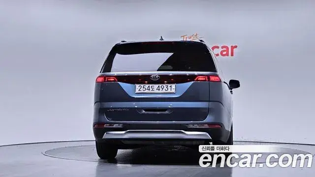 Kia Carnival 2020 — Şəkil 18/20