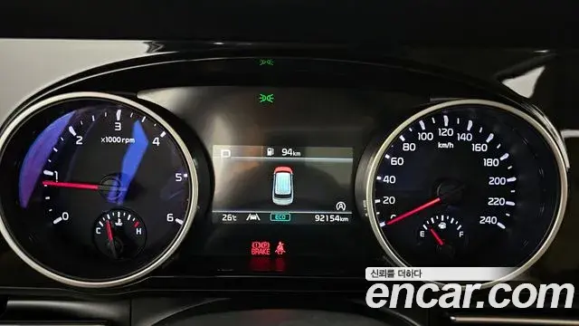 Kia Carnival 2020 — Şəkil 9/20
