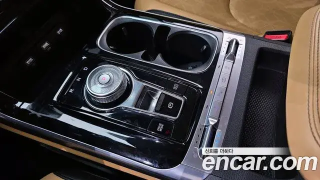 Kia Carnival 2020 — Şəkil 13/20