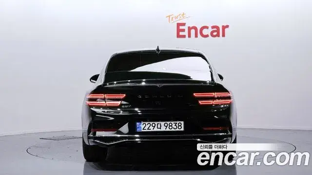 Genesis G80 2024 — ფოტო 18/20