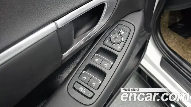Hyundai Sonata Hybrid 2021 — Şəkil 9/20