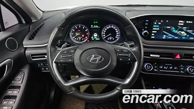 Hyundai Sonata Hybrid 2021 — Şəkil 12/20