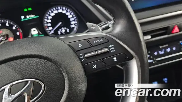 Hyundai Sonata Hybrid 2021 — Şəkil 6/20