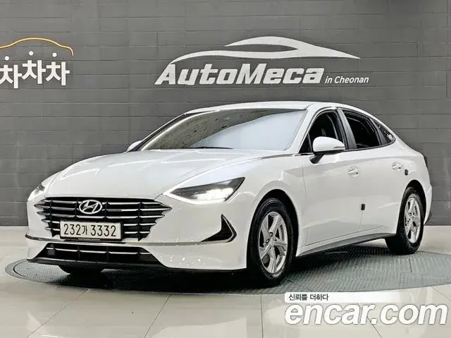 Hyundai Sonata Hybrid 2019 — Photo 1/20