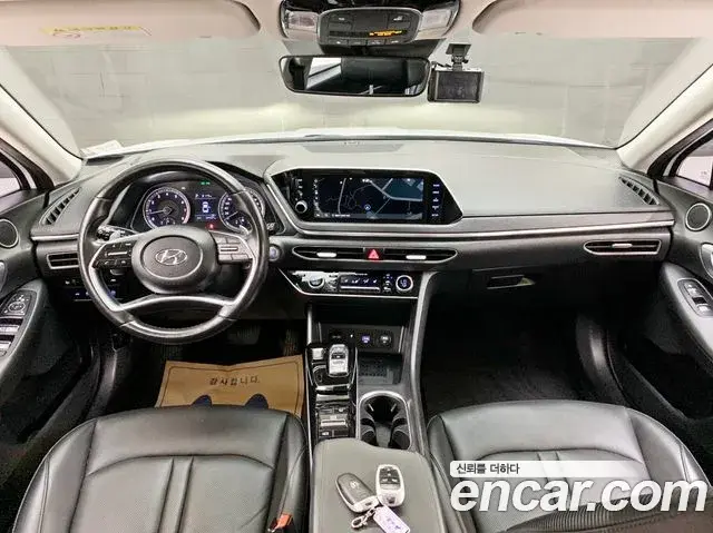 Hyundai Sonata Hybrid 2019 — Photo 2/20